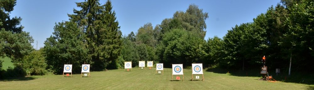 cropped-Bogenplatz_mit_Scheiben